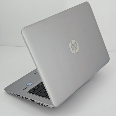 Ноутбук HP EliteBook 840 G4 / 14” / 1366x768 HD / i5-7300U / SO-DIMM DDR4 8 ГБ / SSD 256 ГБ / Intel HD Graphics 620 / Класс А-