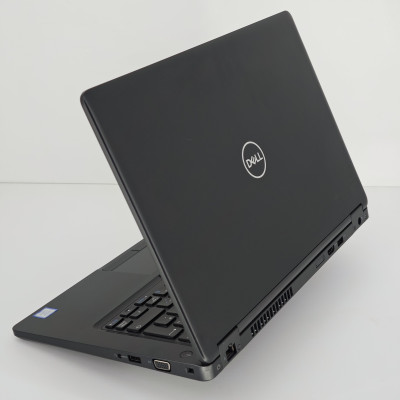 Ноутбук Dell Latitude 5490 / 14” 1366x768 HD / i5-7300U / 16 ГБ / SSD 256 ГБ / Intel UHD Graphics 620 / Клас Б