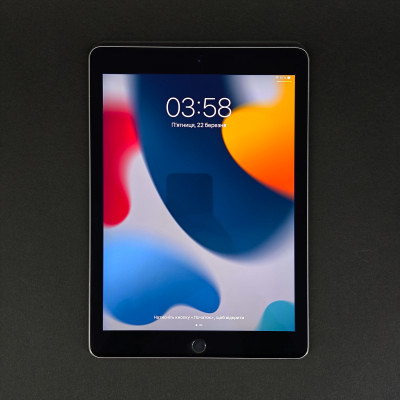 Планшет Apple A1566 iPad Air 2 16GB Wi-Fi Space Grey (MGL12FD/A) (DMPNHTVXG5VJ)