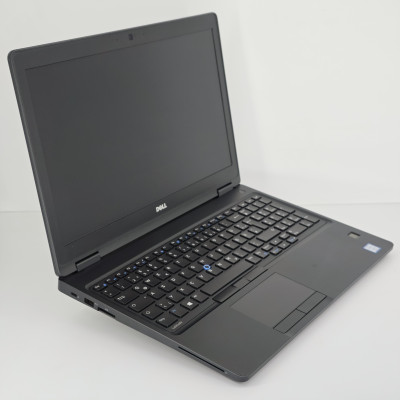 Ноутбук Dell Latitude 5580 / 15.6” 1920x1080 FullHD / i7-7600U / 8 ГБ / SSD 256 ГБ / GeForce 930MX 2Gb / Класс А-