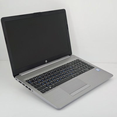 Ноутбук HP 250 G7 / 15.6” 1920x1080 FullHD / i3-7020U / 16 ГБ / SSD 256 ГБ / Intel HD Graphics 620 / Клас Б