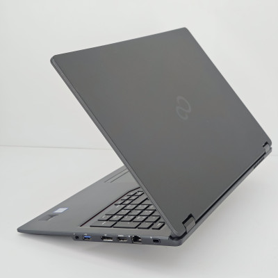 Ноутбук Fujitsu LifeBook U758 / 15.6” 1920x1080 FullHD / i5-8250U / 16 ГБ / SSD 256 ГБ / Intel UHD Graphics 620 / Клас Б