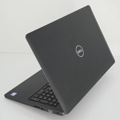 Ноутбук Dell Latitude 3580 / 15.6” / 1366x768 HD / i5-7200U / SO-DIMM DDR4 8 ГБ / SSD 256 ГБ / Intel HD Graphics 620 / Класс Б