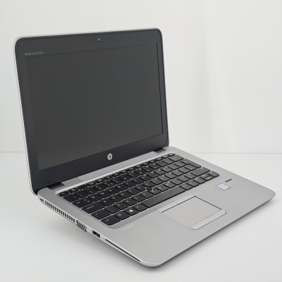 Ноутбук HP EliteBook 820 G4 / 12.5” / 1366x768 HD / i5-7300U / SO-DIMM DDR4 8 ГБ / SSD 256 ГБ / Intel HD Graphics 620 / Класс А-