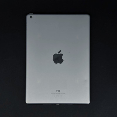 Планшет Apple A1893 iPad (6 Gen) 32GB Wi-Fi Space Grey (MR7F2FD/A) (F9GXR3JQJF8J)