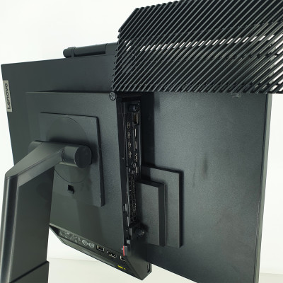Моноблок Lenovo ThinkCentre TIO22 + ThinkStation P340 21.5” / 1920x1080 FullHD / i7-10700T / SO-DIMM DDR4 16 ГБ / SSD / 256 ГБ / NVIDIA Quadro P620 / Class A