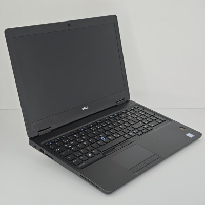 Б/У Ноутбук Dell Latitude 5580 / 15.6” 1920x1080 FullHD / i5-7440HQ / 8 ГБ / SSD 256 ГБ / Intel UHD Graphics 630 / Класс Б