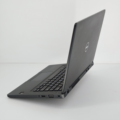 Ноутбук Dell Latitude 5480 / 14” 1920x1080 FullHD / i5-6300U / 16 ГБ / SSD 256 ГБ / Intel HD Graphics 520 / Клас Б