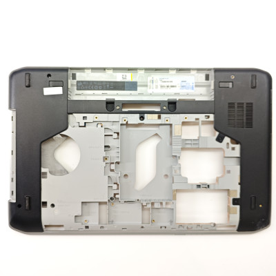 Нижняя часть корпуса для ноутбука Dell Latitude E5530 / CN-053FCF, A0M1000900 / Оригинал