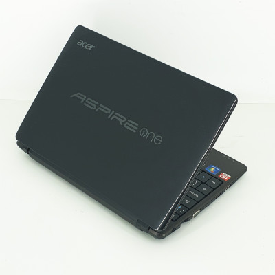 Нетбук Acer Aspire One 722 / 11.6” 1366x768 HD / AMD C-60 / 4 ГБ / HDD 500 ГБ / Клас Б