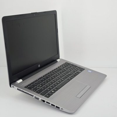 Ноутбук HP 250 G6 / 15.6” 1366x768 HD / i5-7200U / 8 ГБ / SSD 256 ГБ / Intel HD Graphics 620 / Класс Б