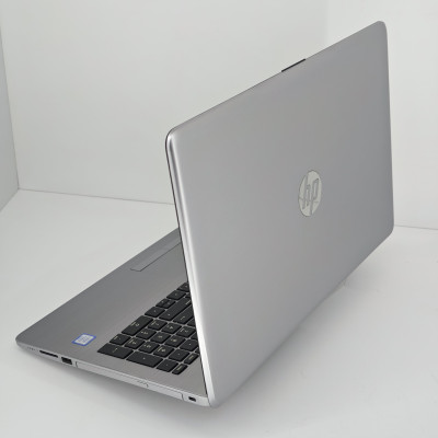 Ноутбук HP 250 G6 / 15.6” 1366x768 HD / i5-7200U / 8 ГБ / SSD 256 ГБ / Intel HD Graphics 620 / Класс Б